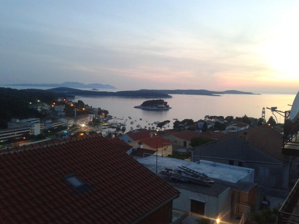 Apartments Alissa Hvar Town Luaran gambar