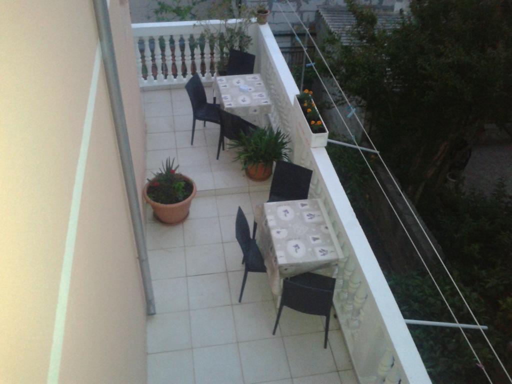 Apartments Alissa Hvar Town Luaran gambar