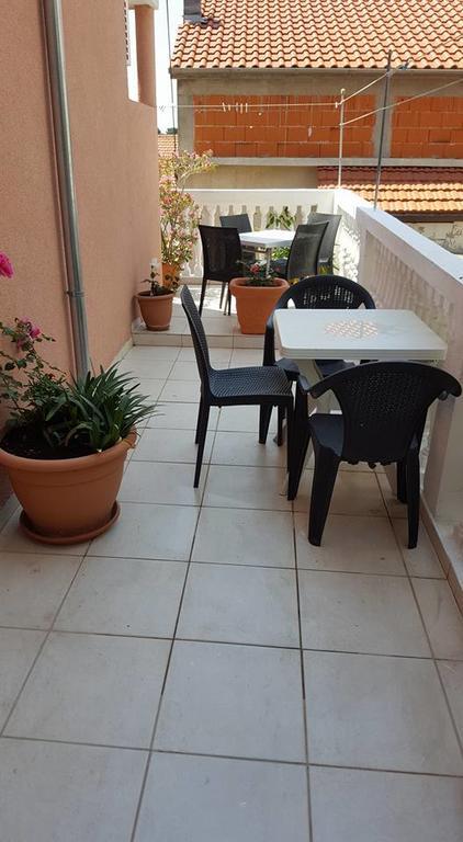 Apartments Alissa Hvar Town Luaran gambar